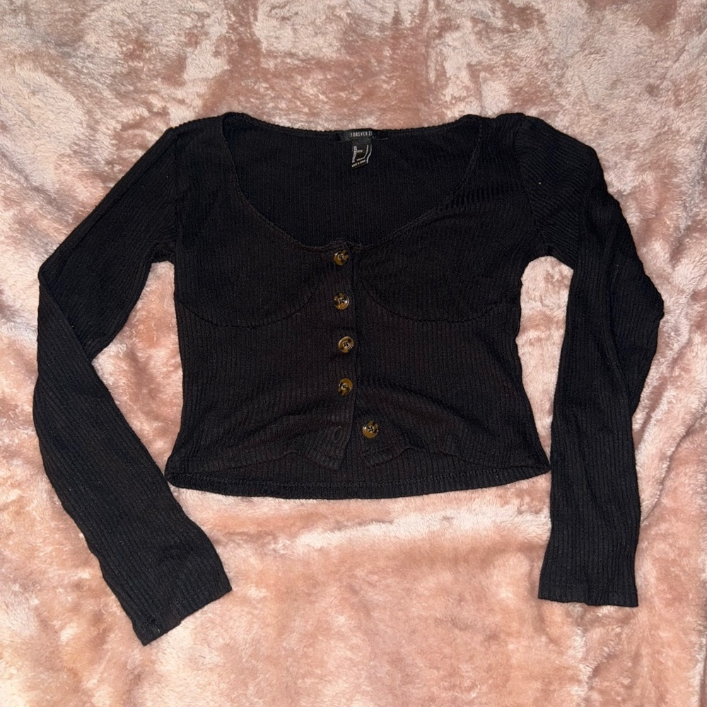 Forever 21 Black Fitted Crop Button Down Shirt
